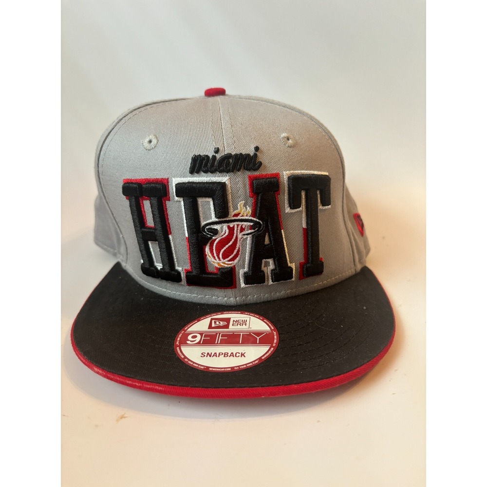 New Era 9Fifty Men Snapback Cap Miami Heat Gray One Size Cotton Hardwood Classic